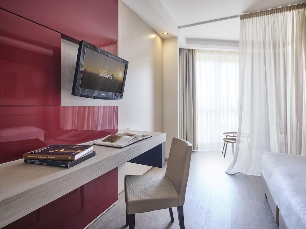 Winter Garden Bergamo Airport 4*